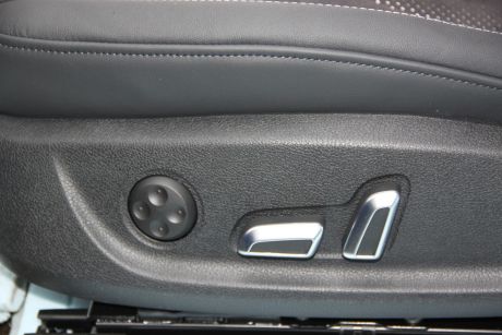 Interior din piele si alcantara S-line Audi A4 B8 8K limuzina 2008-2015