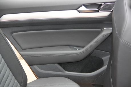 Interior electric (ergoComfort)  din piele si alcantara VW Passat B8 limuzina 2015-prezent