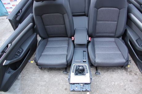 Interior textil complet (ENG) VW Passat B8 2015-In prezent limuzina