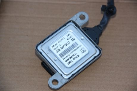 Senzor noxe VW Crafter 2011-2016 2.0 TDI 03L907807AB
