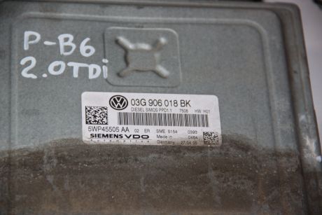 Calculator motor VW Passat B6 2005-2010 2.0 TDI 03G906018BK
