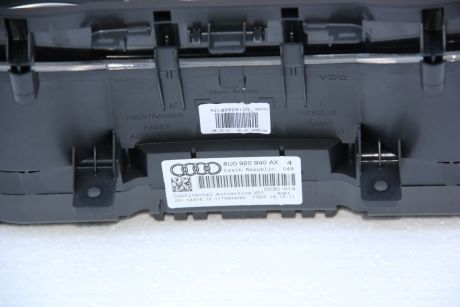 Ceasuri de bord Audi Q3 8U 2011-2018 2.0 TDI 8U0920940AX