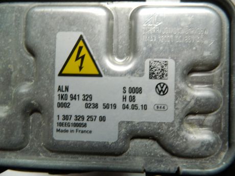 Far stanga cu xenon VW Passat CC 2008-2012 3C8941751E