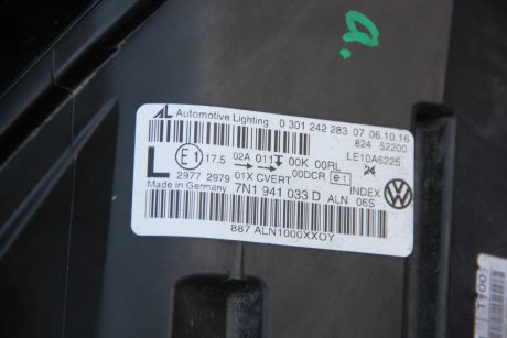 Far stanga bi-xenon LED VW Sharan (7N) facelift 2015-prezent 7N1941033D