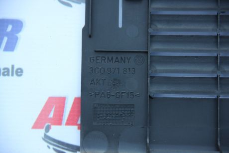 Carcasa amplificator VW Passat B7 2010-2014 3C0971813