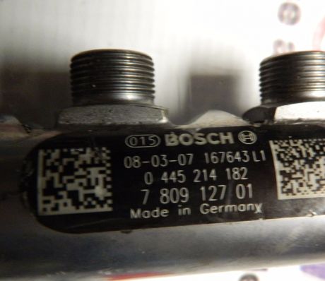 Rampa injectoare BMW Seria 1 E81/E87 2005-2011 2.0 TDI 0445214182